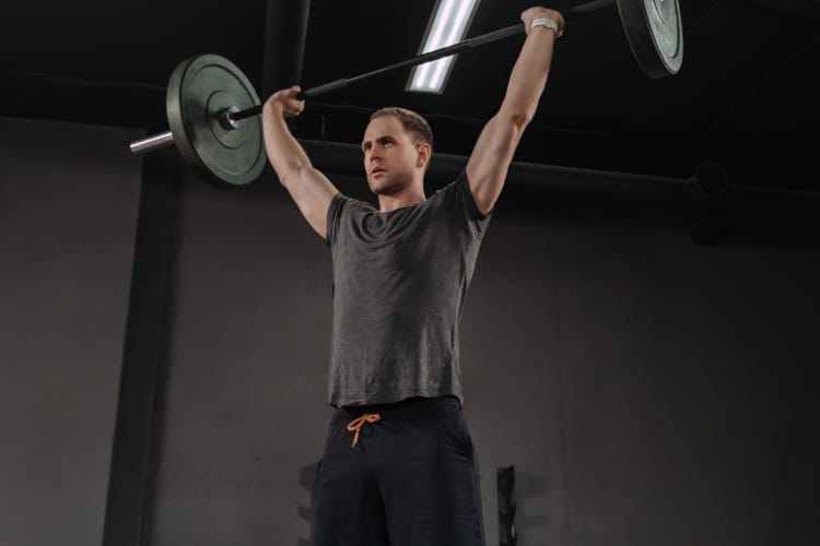 The 13 best shoulder workouts for an outstanding upper body - The Manual